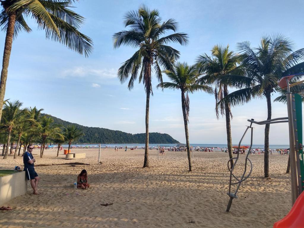 Apto Canto Do Forte - Praia Grande - Local Privilegiado - 100 Metros Da Praia - Internet Inclusa ภายนอก รูปภาพ